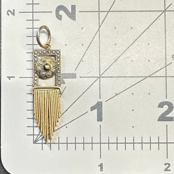 Antique Victorian gold gilt Etruscan Revival tassel fringe brass pendant charm - Picture 8 of 8